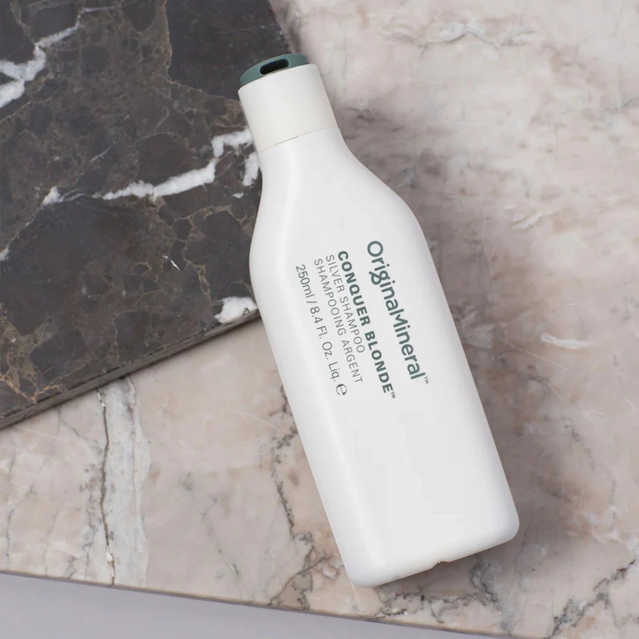 O&M Conquer Blonde Silver Shampoo 250ml